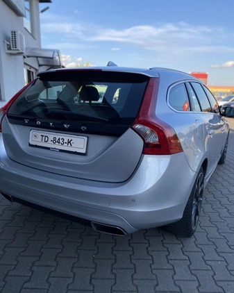 Volvo V60 cena 38900 przebieg: 20000, rok produkcji 2015 z Warszawa małe 211